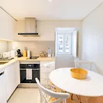 Appartement Discover Lisbons History - Stylish In Alfama Lissabon