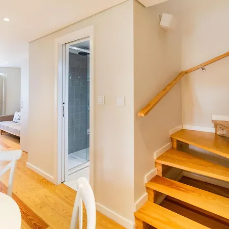 Discover Lisbons History - Stylish In Alfama